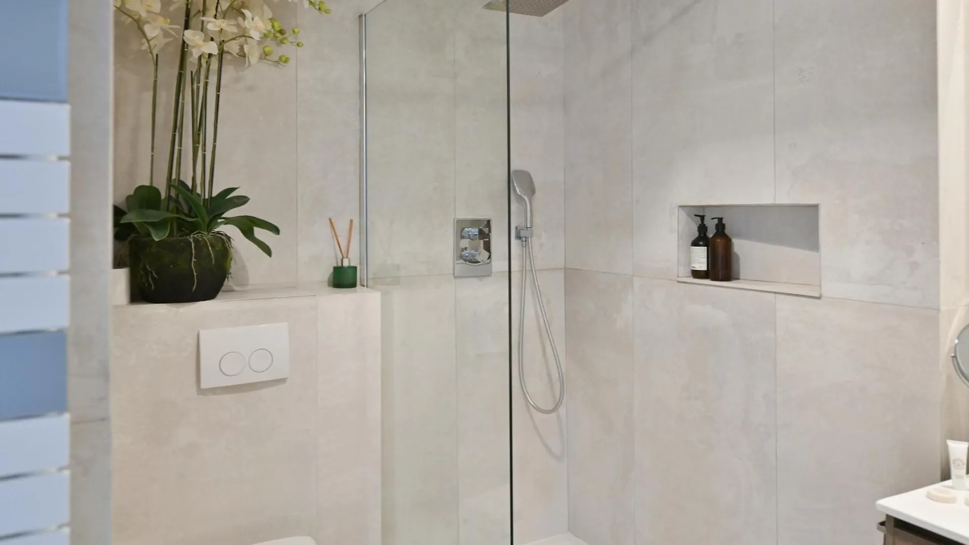 Apartamento Stunning One-Bedroom, Marais - Place Des Vosges Paris França