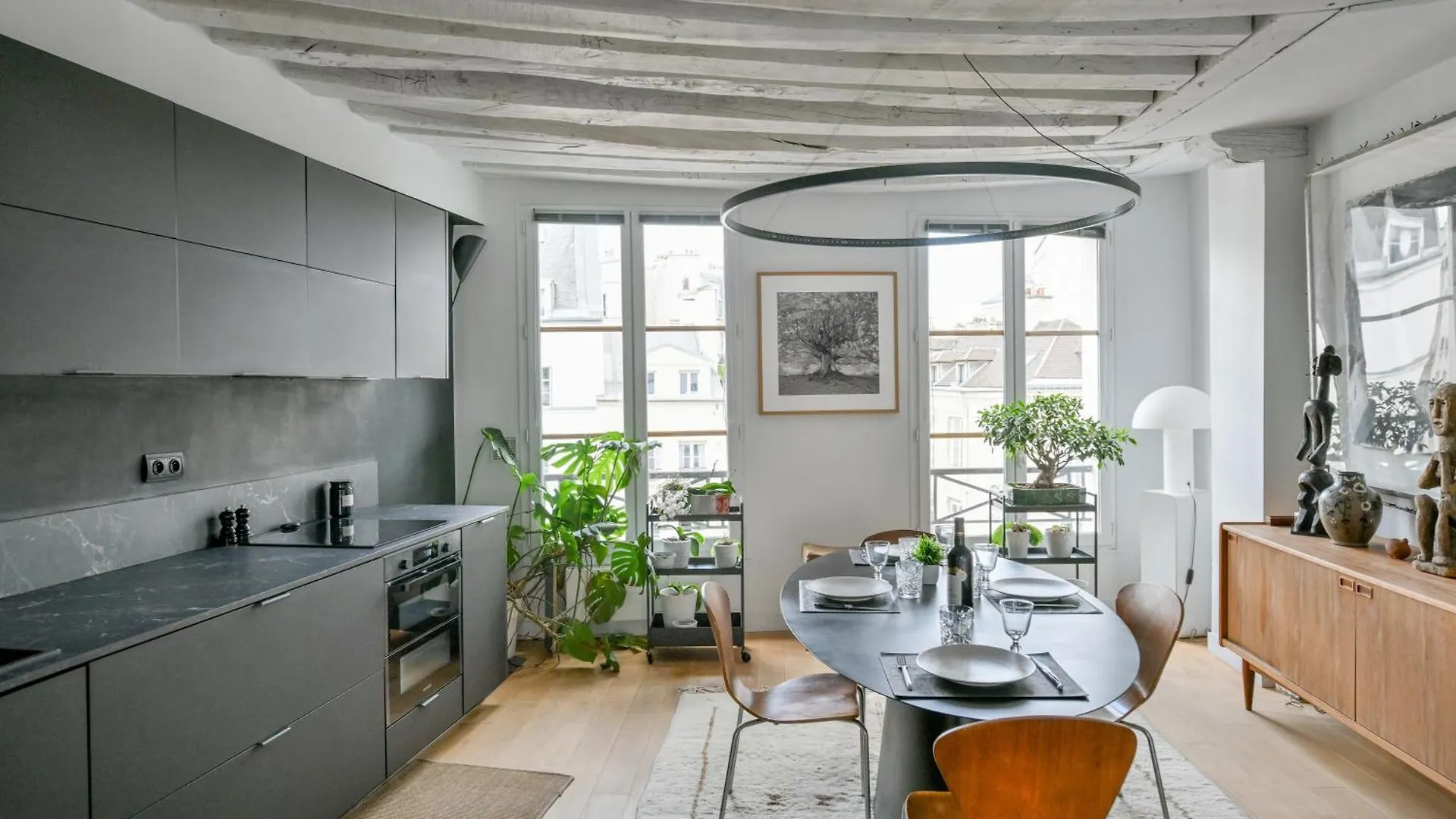 Stunning One-Bedroom, Marais - Place Des Vosges Paris França