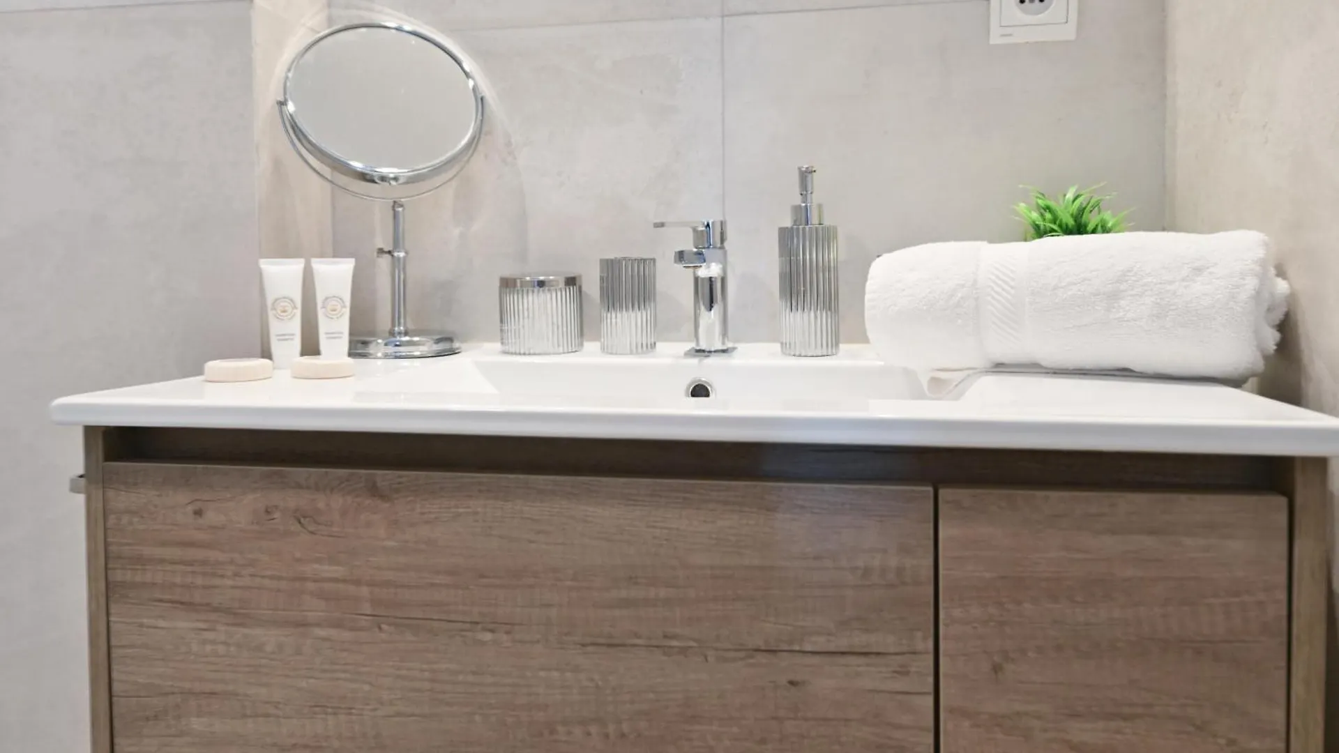 Apartamento Stunning One-Bedroom, Marais - Place Des Vosges Paris