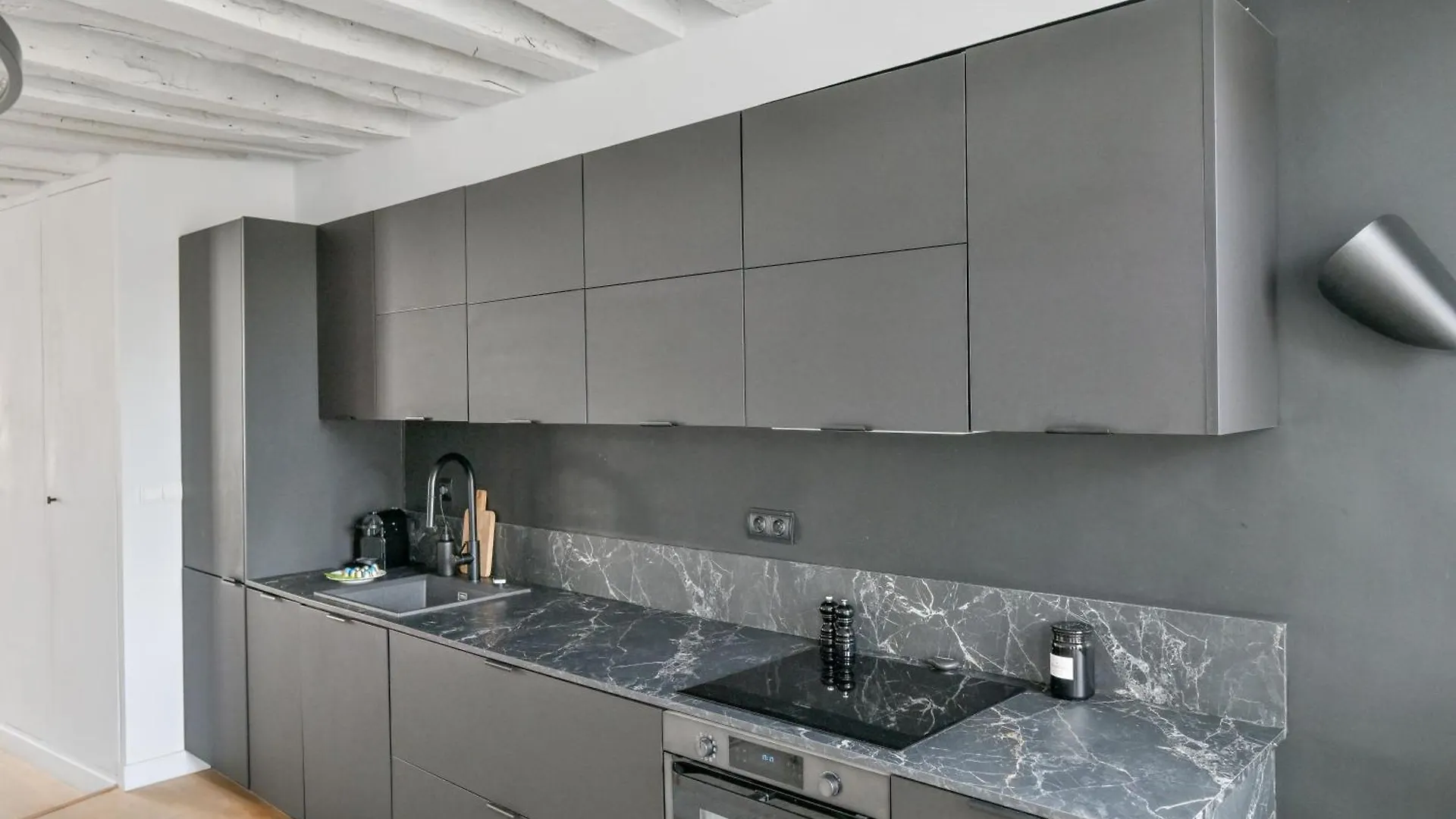 Apartamento Stunning One-Bedroom, Marais - Place Des Vosges Paris