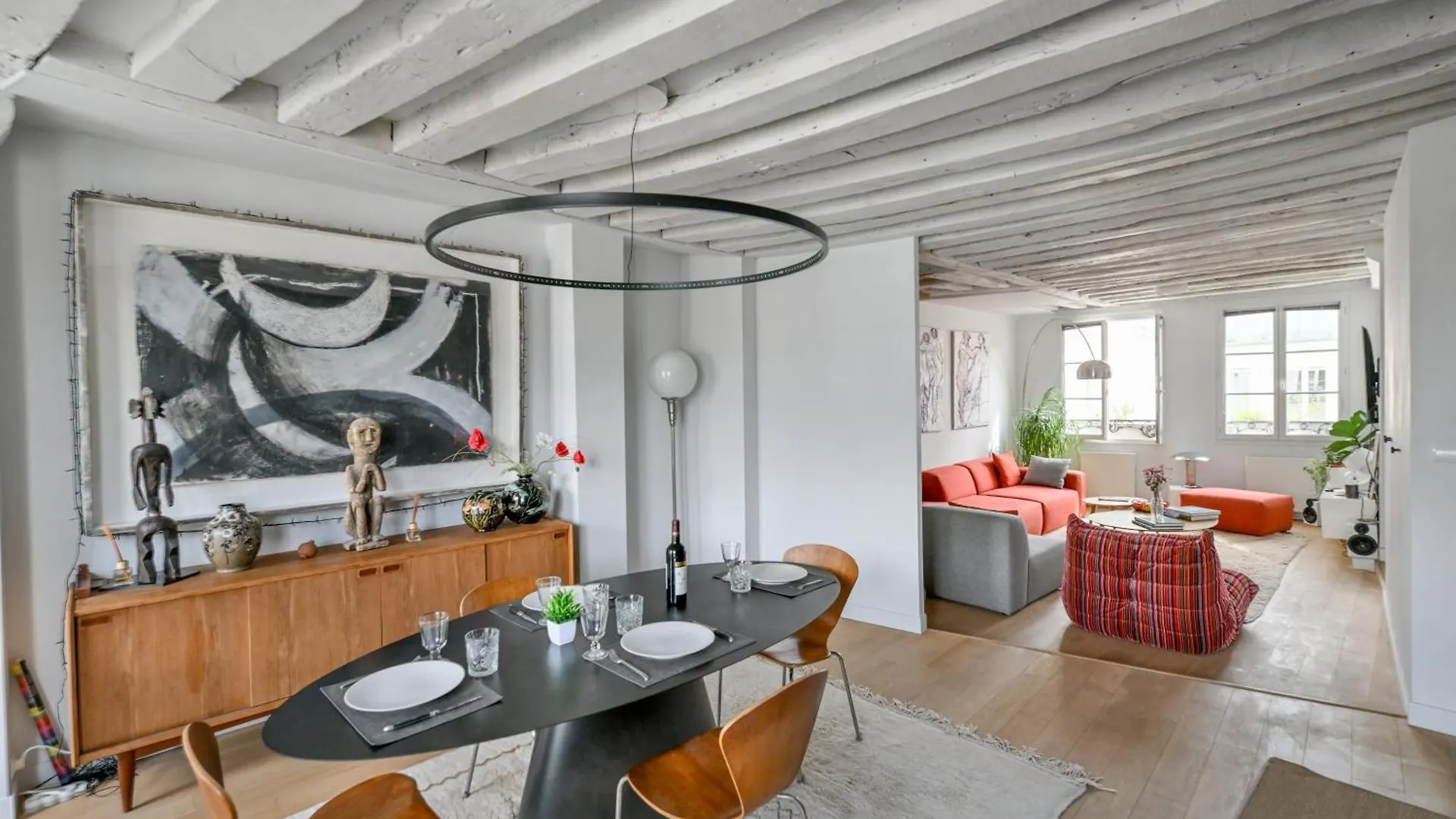 Stunning One-Bedroom, Marais - Place Des Vosges Paris 0*,  França