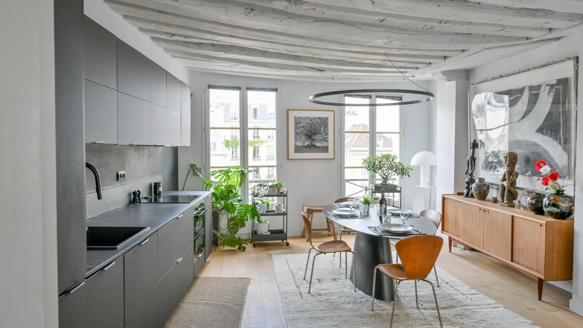 Apartamento Stunning One-Bedroom, Marais - Place Des Vosges Paris França