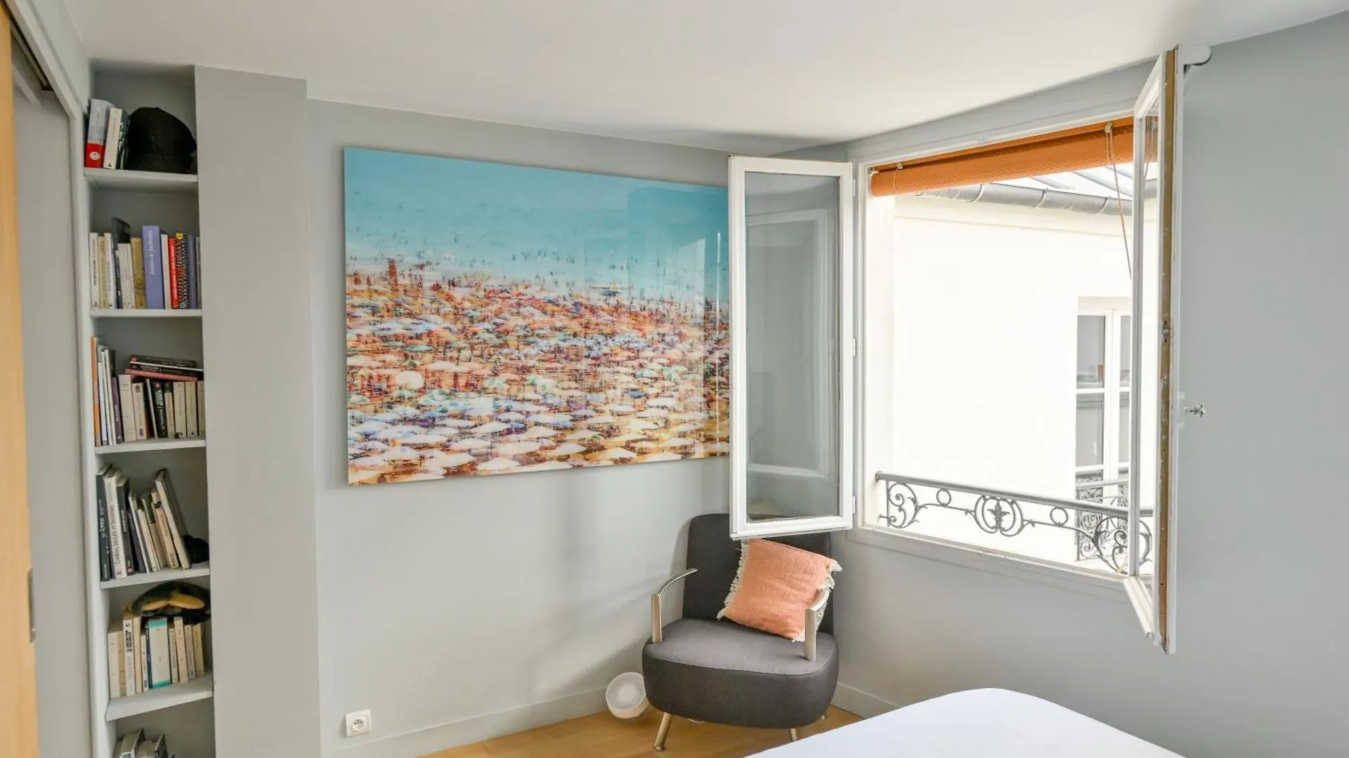 Stunning One-Bedroom, Marais - Place Des Vosges Parijs