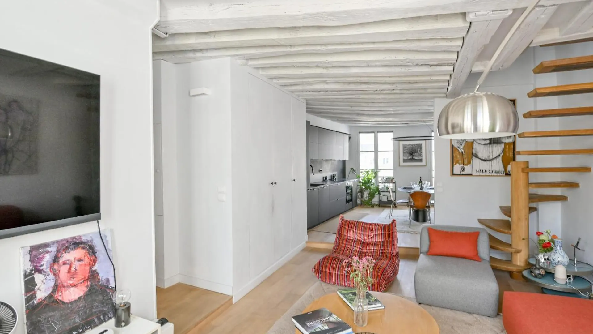 Appartement Stunning One-Bedroom, Marais - Place Des Vosges Parijs Frankrijk